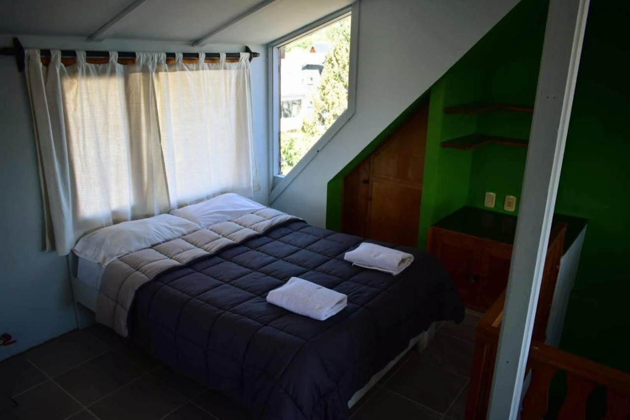 Cinerama Hostel San Carlos de Bariloche Exterior photo